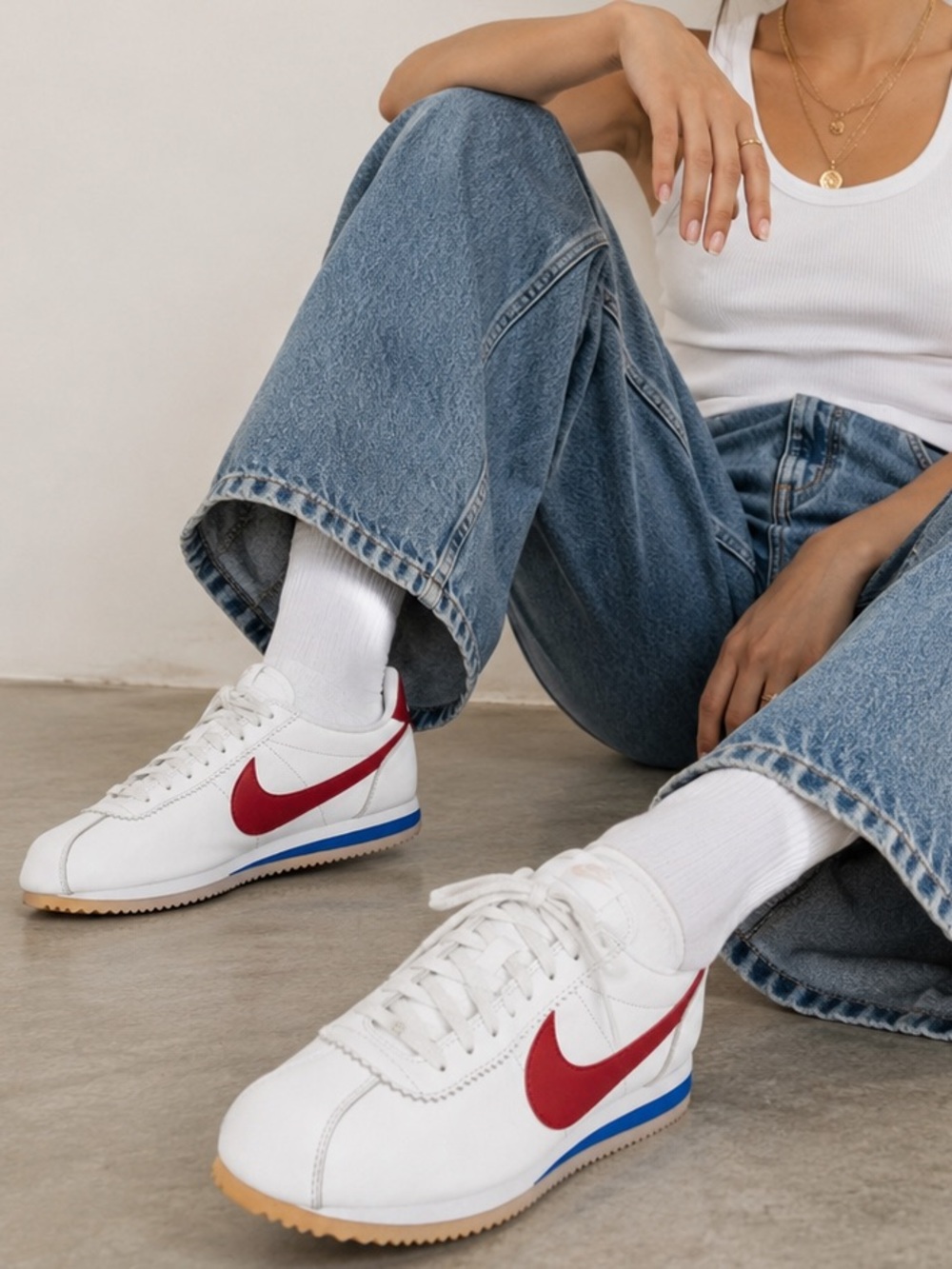 Nike Cortez Leather Sneakers Women’s 9.5 / Men’s 8 | White Red Blue | Retro